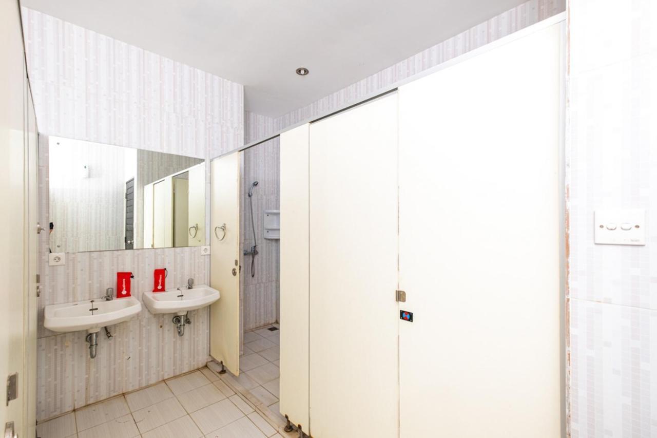 Reddoorz Hostel Near Gwk Main Gate Унґасан Екстер'єр фото